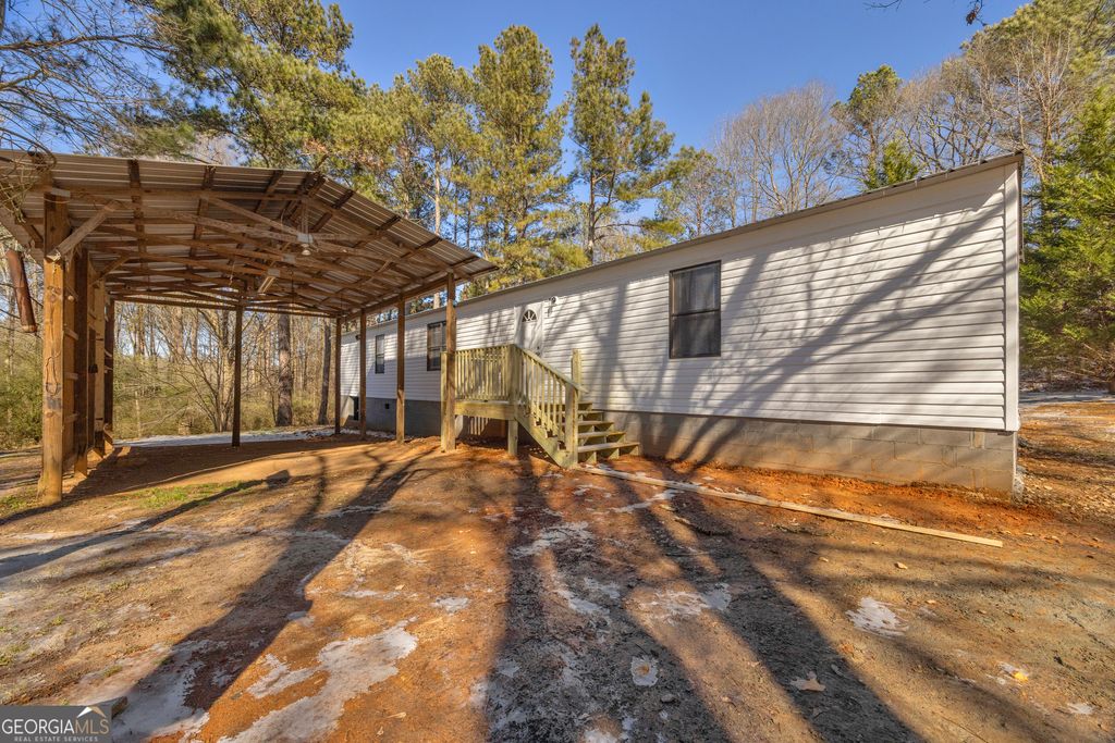 Photo of 2115 Dusty Road, Bowman, GA 30624 (MLS # 10680691)