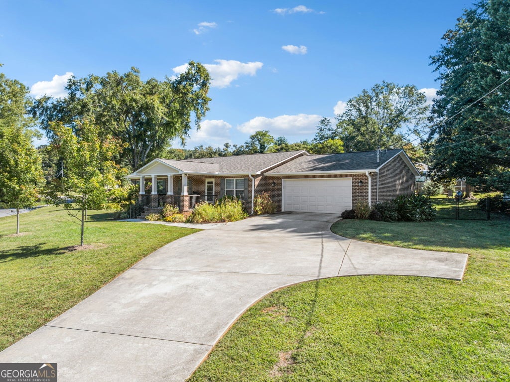 Photo of 13 Faulkner ST, Cleveland, GA 30528 (MLS # 10869648)