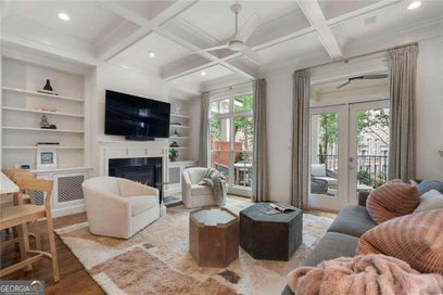 206 Montag CIR NE Atlanta GA 30307