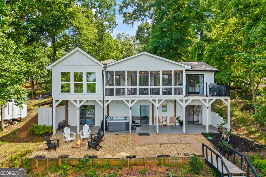 Photo of 214 Sugar Cane Drive, Hartwell, GA 30643 (MLS # 10763434)
