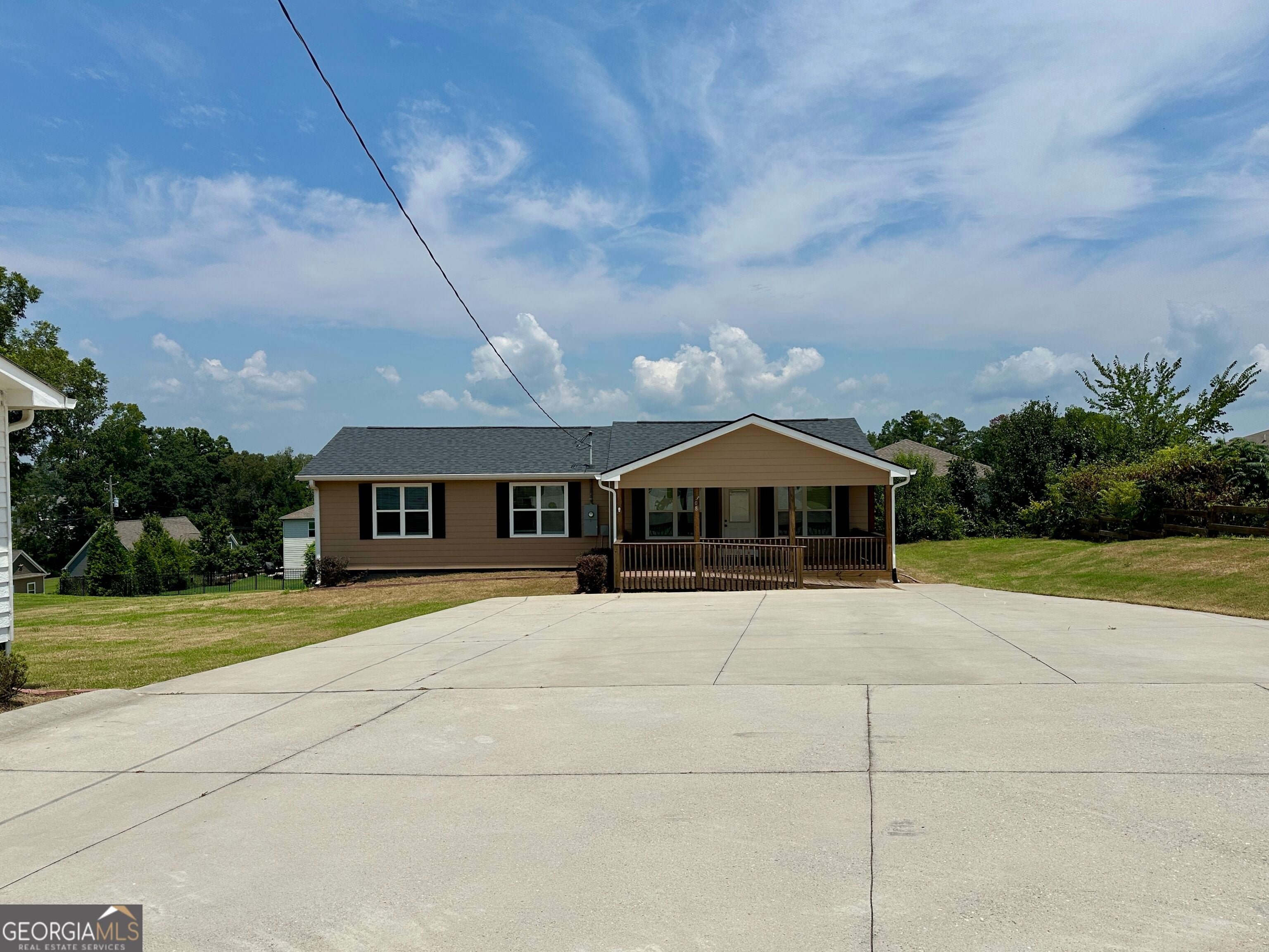 386 Glen Abby LN
