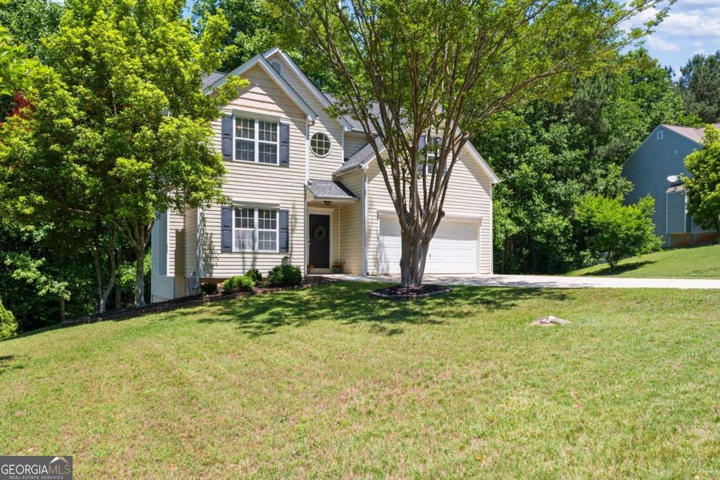 Photo of 4860 Meadow Overlook Drive, Cumming, GA 30040 (MLS # 10769517)
