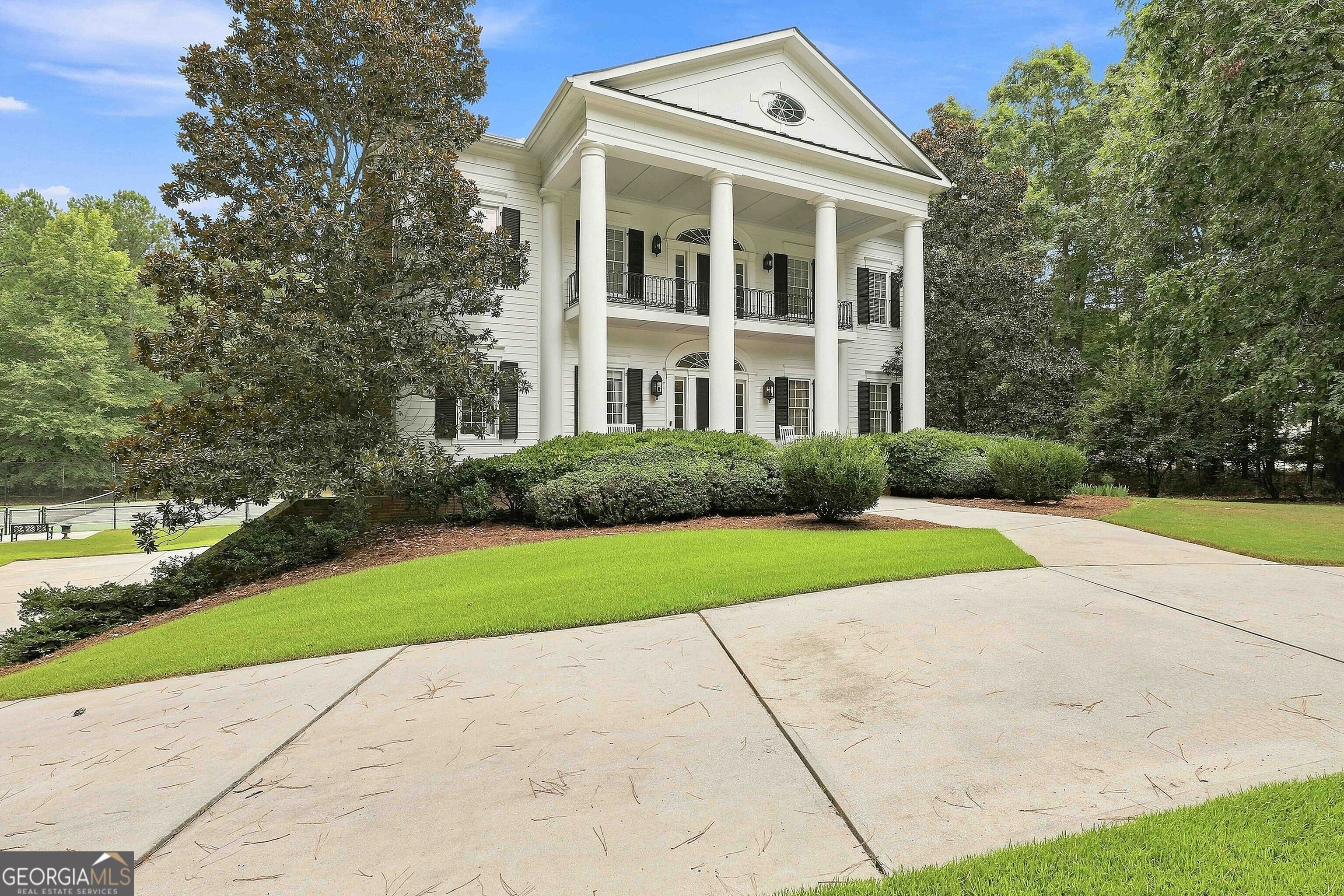 1305 Layor CT