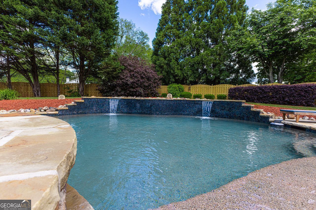 Laurel Ridge - Residential
