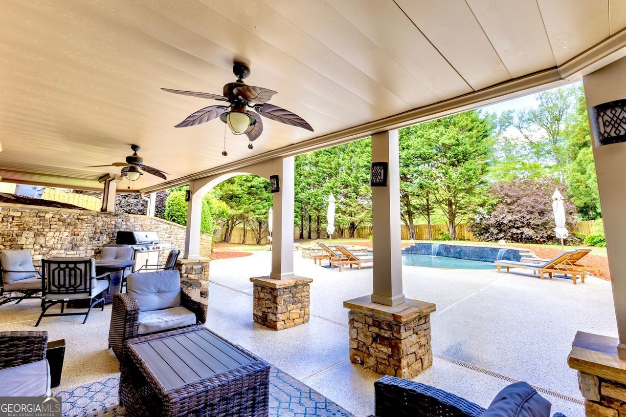 Laurel Ridge - Residential