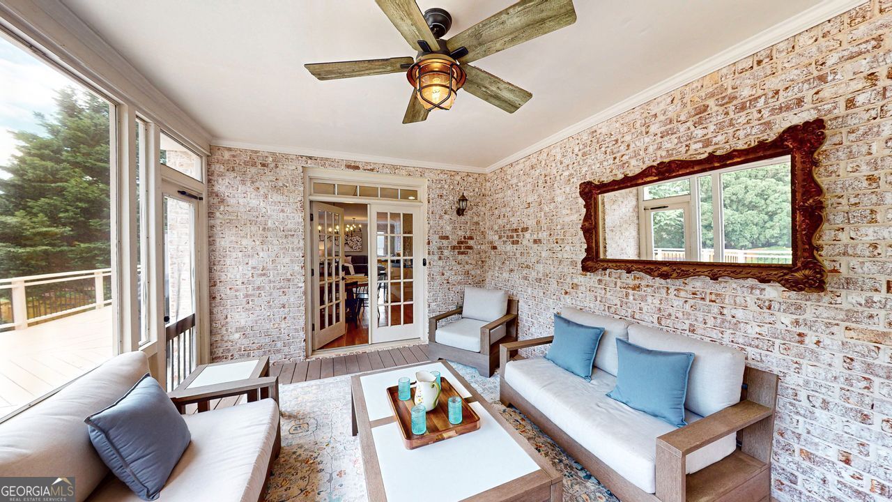 Laurel Ridge - Residential