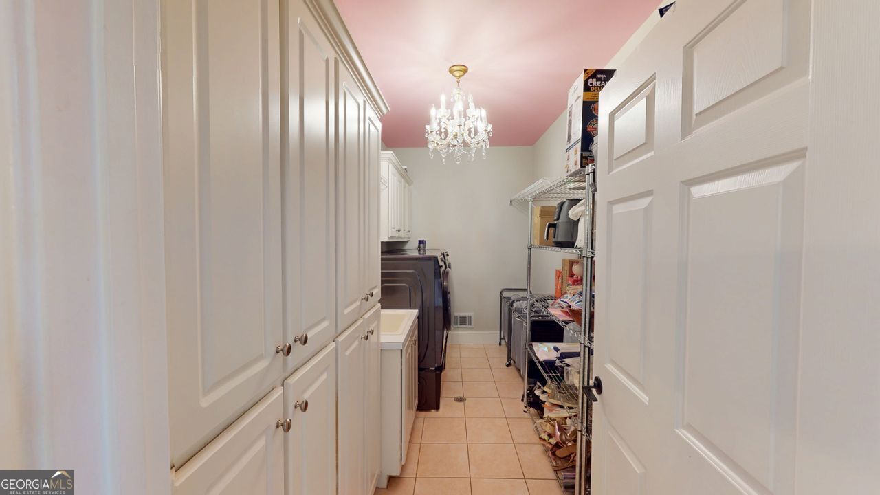 Laurel Ridge - Residential