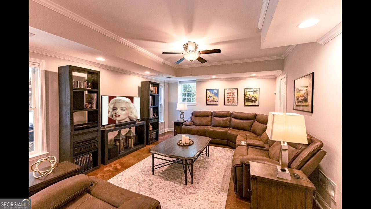 Laurel Ridge - Residential