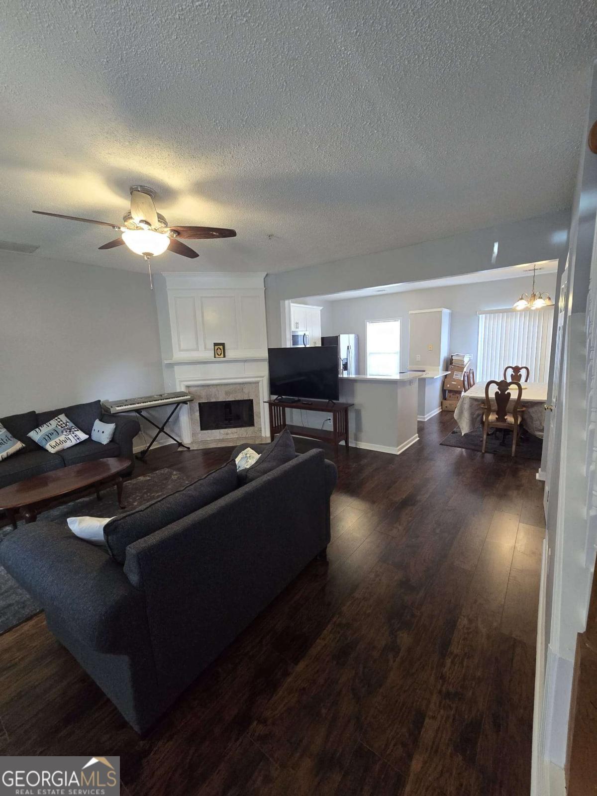 1090 Kilmington CT 8