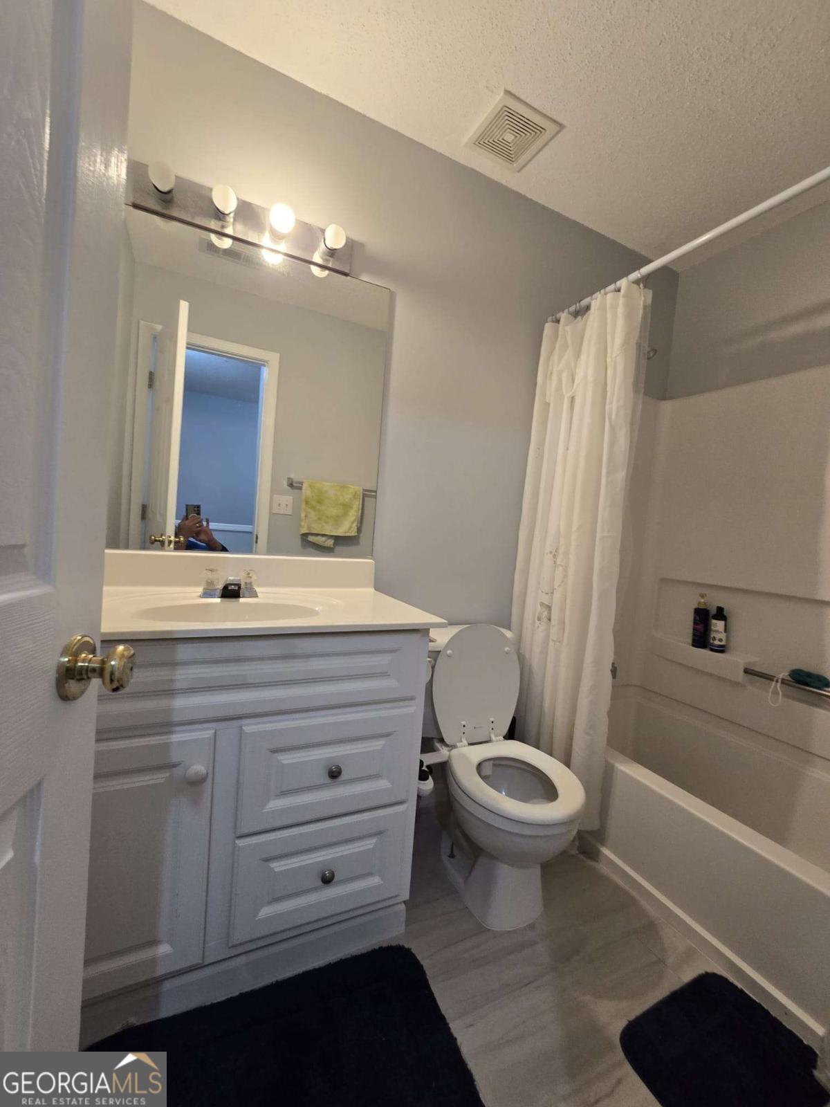 1090 Kilmington CT 8