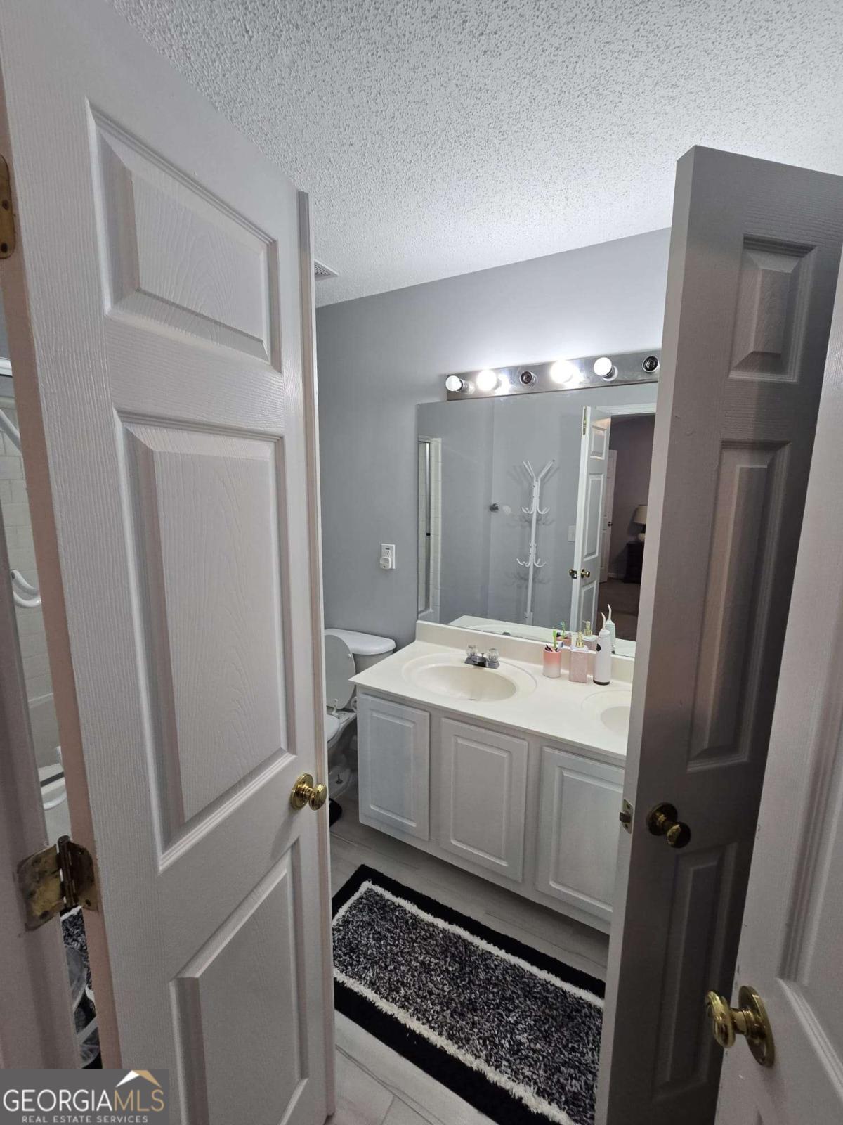 1090 Kilmington CT 8