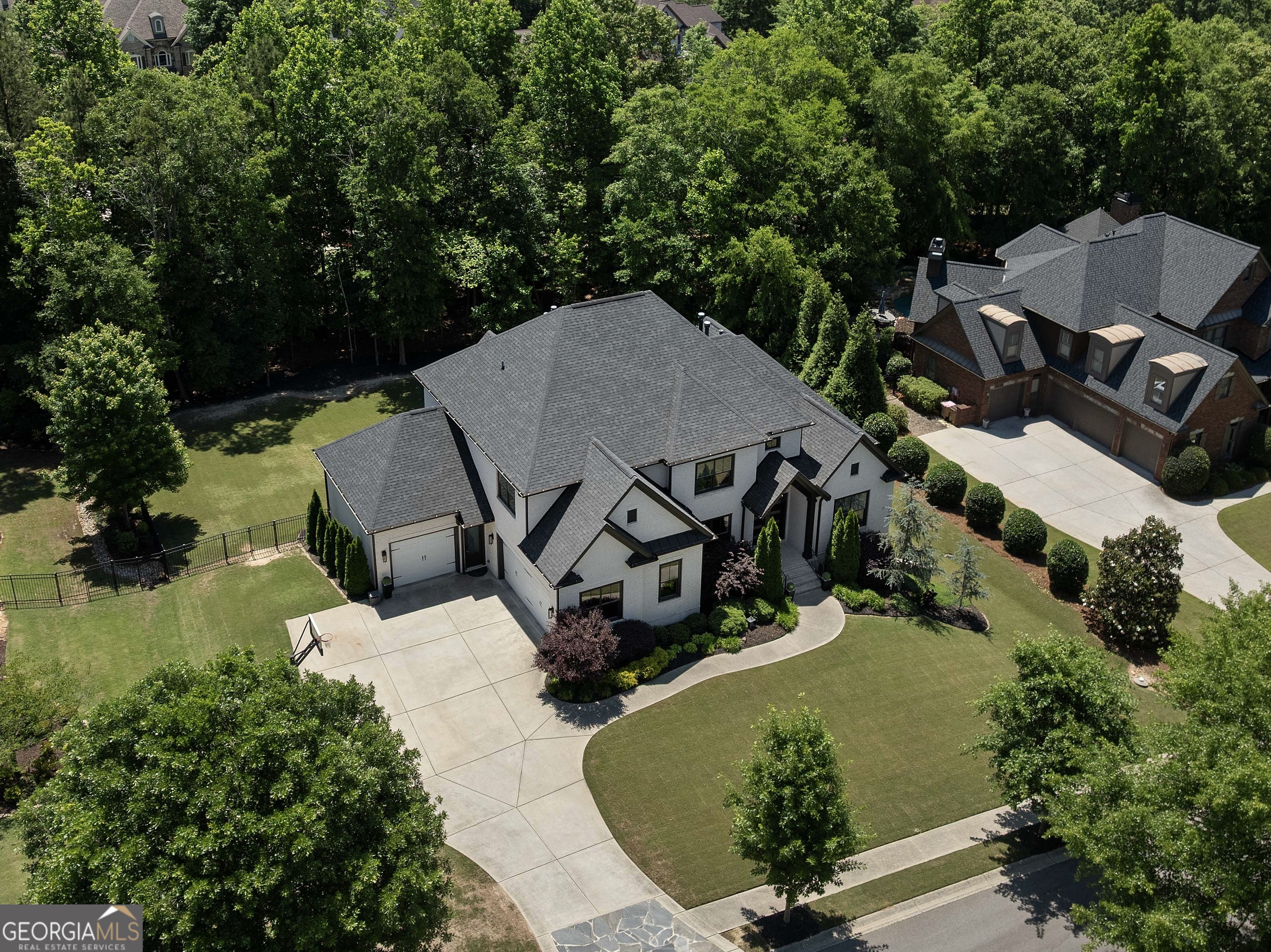 2343 Northern Oak DR
