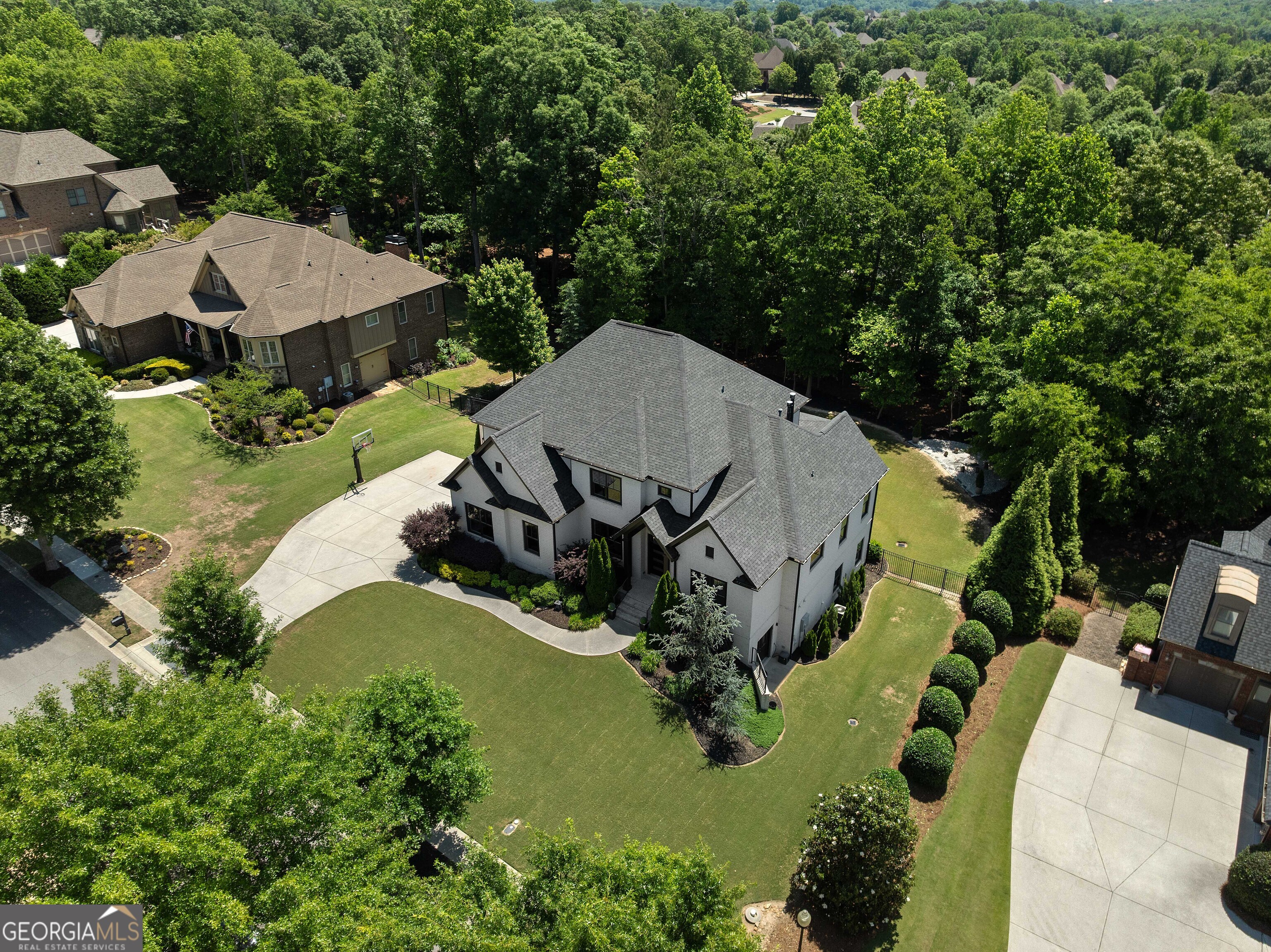 2343 Northern Oak DR