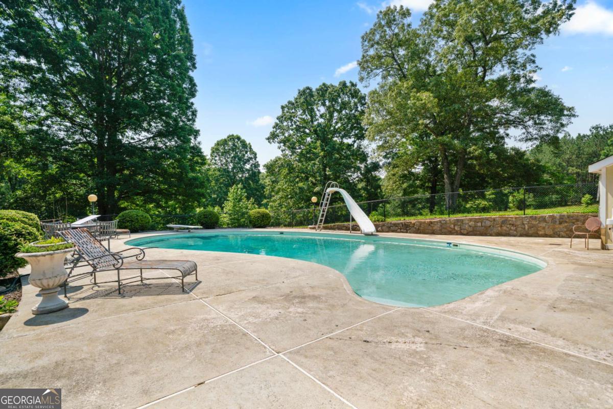 400 Simpson RD NE
