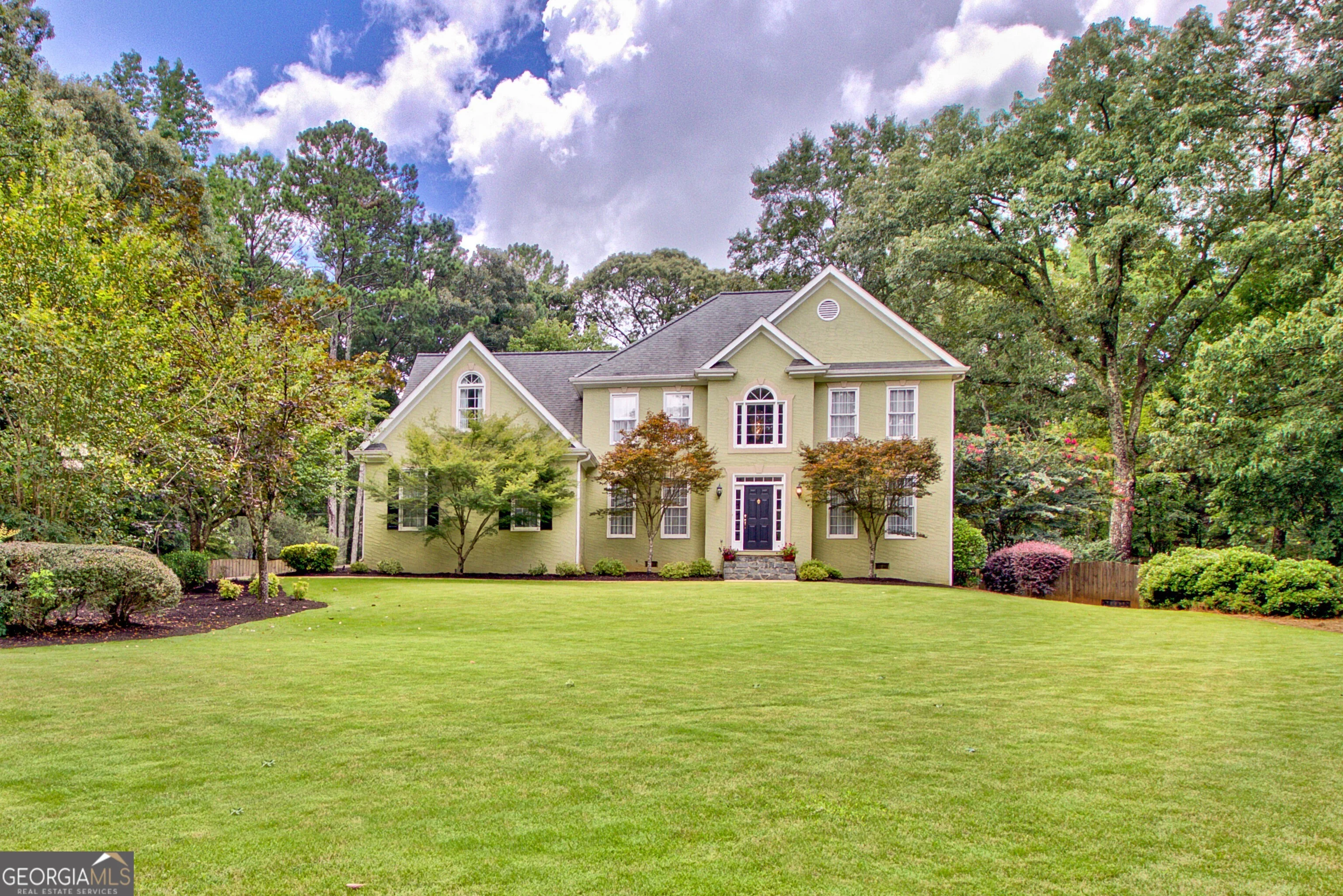105 Arlington Tr Trce