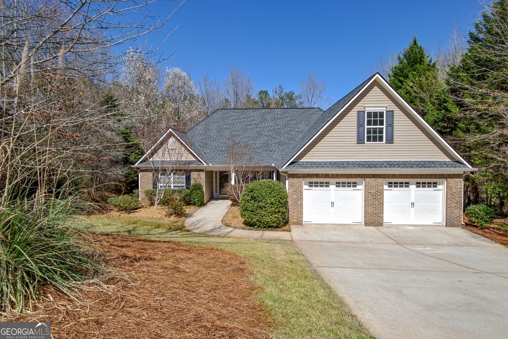 Photo of 300 Autumn Creek, Senoia, GA 30276 (MLS # 10713162)