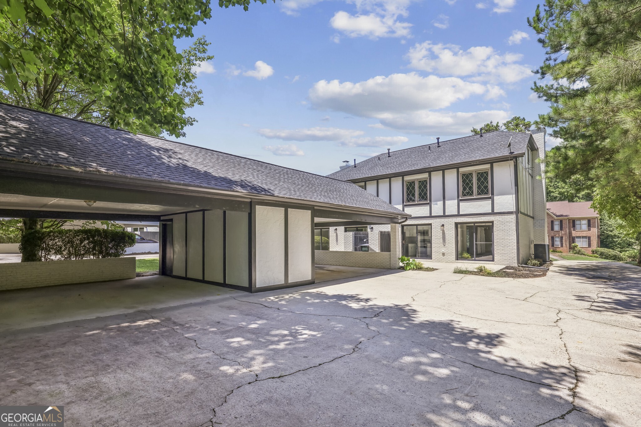 Hunters Cove - Residential Income