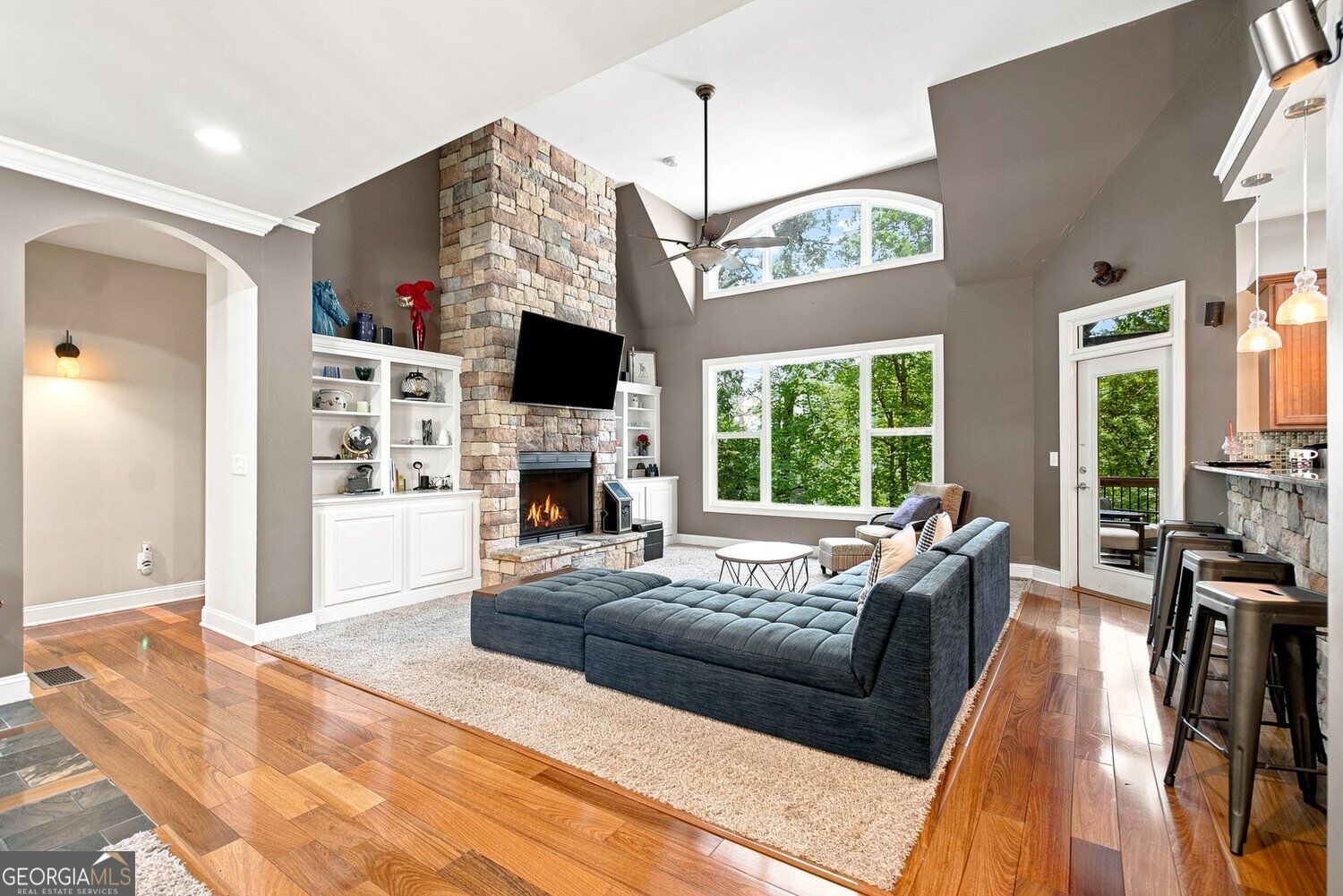 251 White Antelope ST