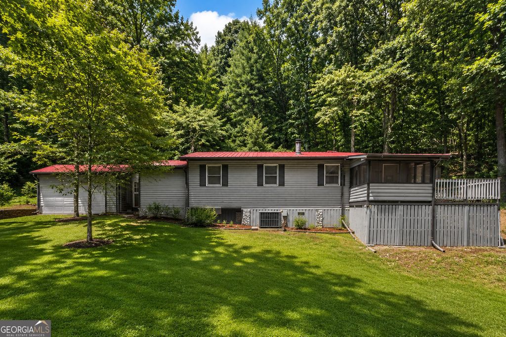 Photo of 2261 Paradise Valley Road, cleveland, GA 30528 (MLS # 10812502)