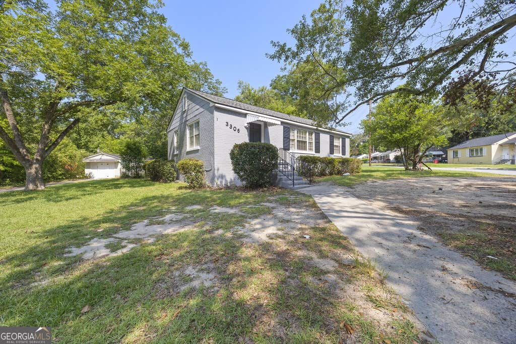 Photo of 3306 Guthrie Drive, Macon, GA 31204 (MLS # 10821925)