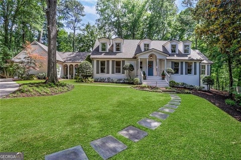 Photo of 705 Glengary Way NE, Atlanta, GA 30342 (MLS # 10773405)