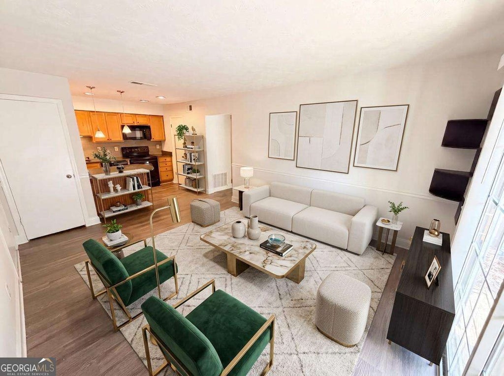 Photo of 3175 Seven Pines Court #204, Atlanta, GA 30339 (MLS # 10818535)