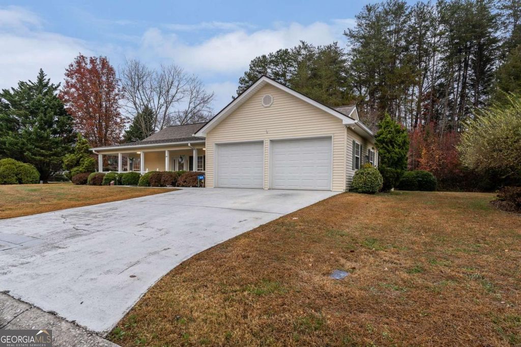 Photo of 64 Morning View Place, Blue Ridge, GA 30513 (MLS # 10649209)