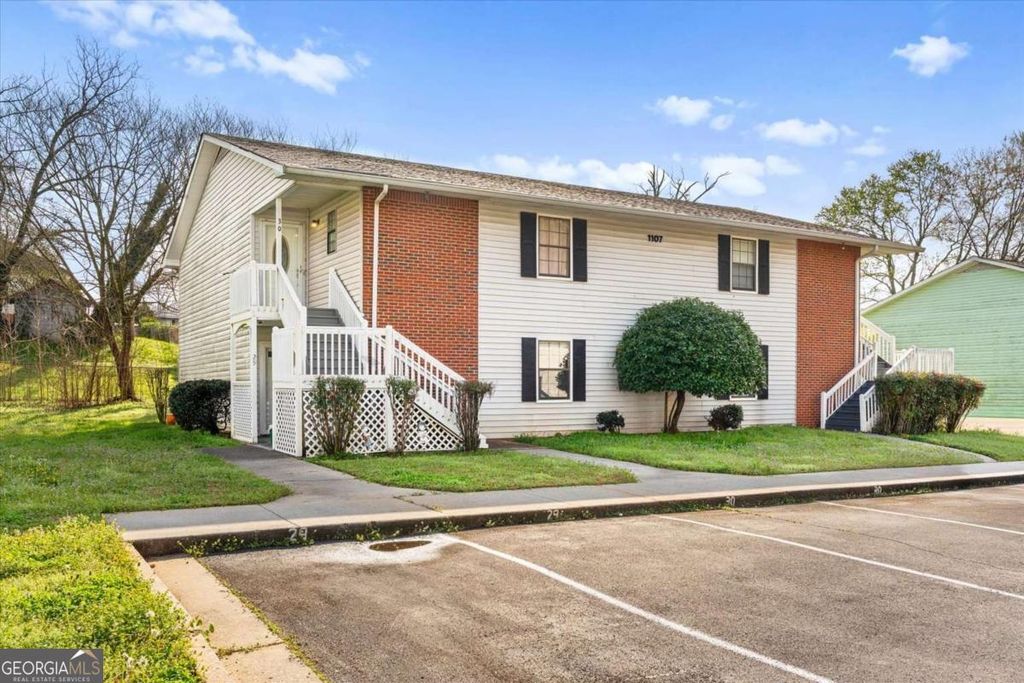 Photo of 1107 Brookwood Lane #29, Dalton, GA 30720 (MLS # 10711160)