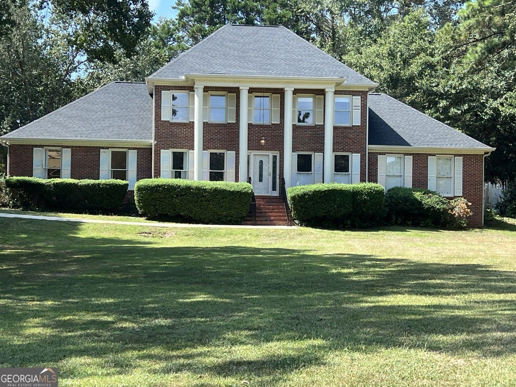 Photo of 135 Antebellum Way, Fayetteville, GA 30215 (MLS # 10849849)