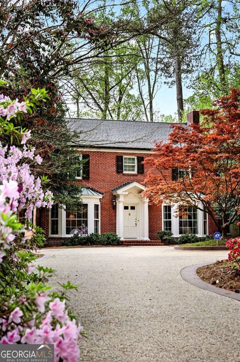 Photo of 596 W Wesley Road NW, Atlanta, GA 30305 (MLS # 10725256)