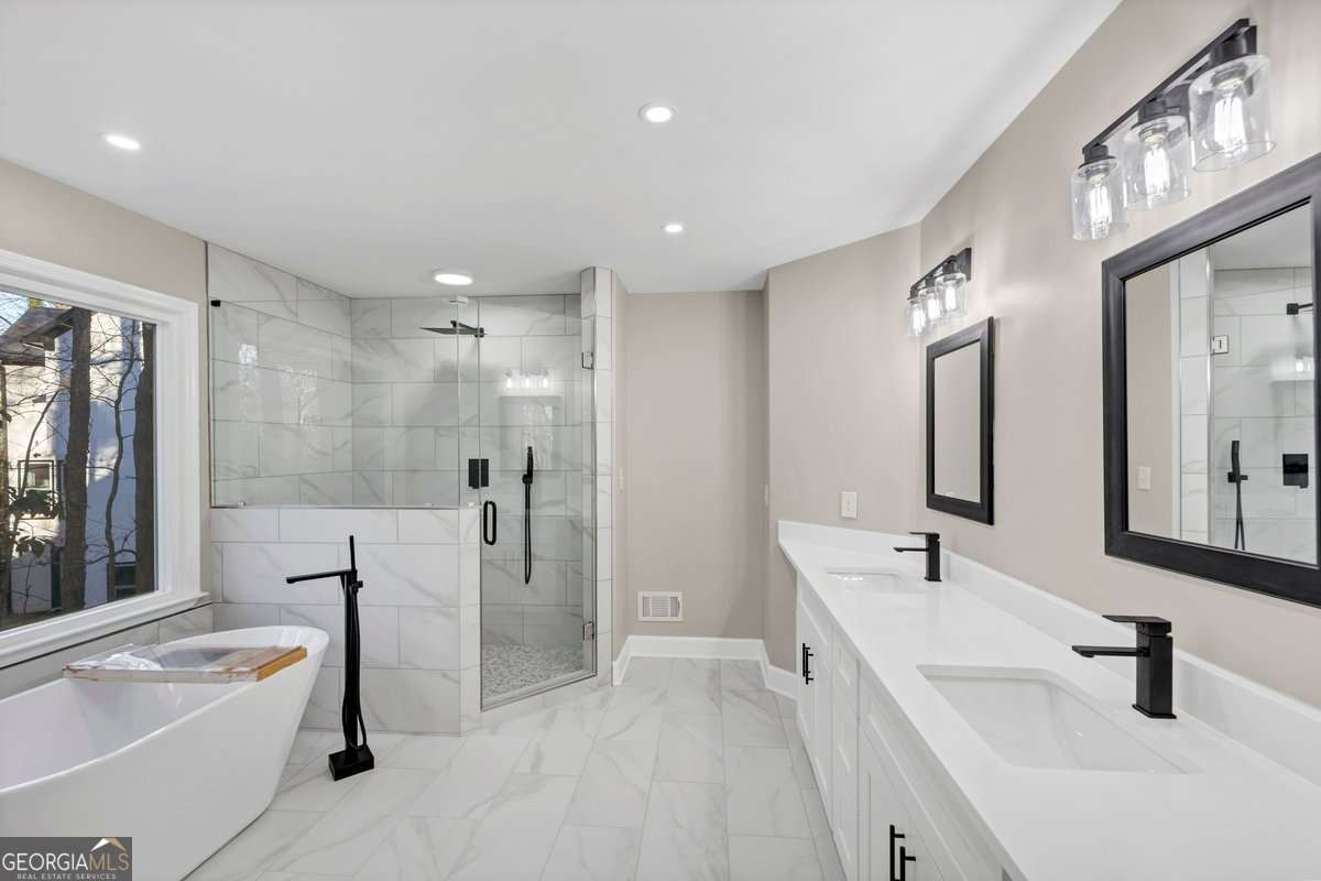 Creekside Oaks - Residential