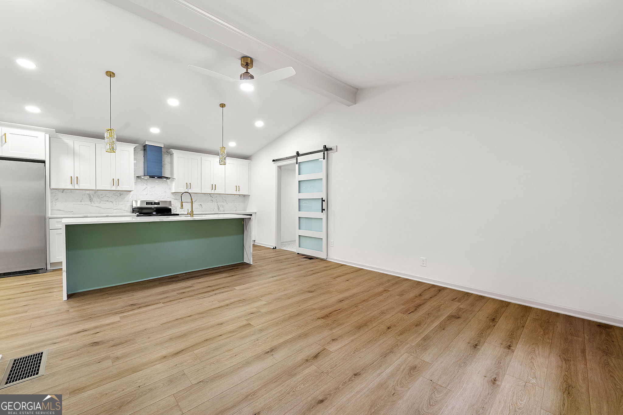 3130 Dove WAY