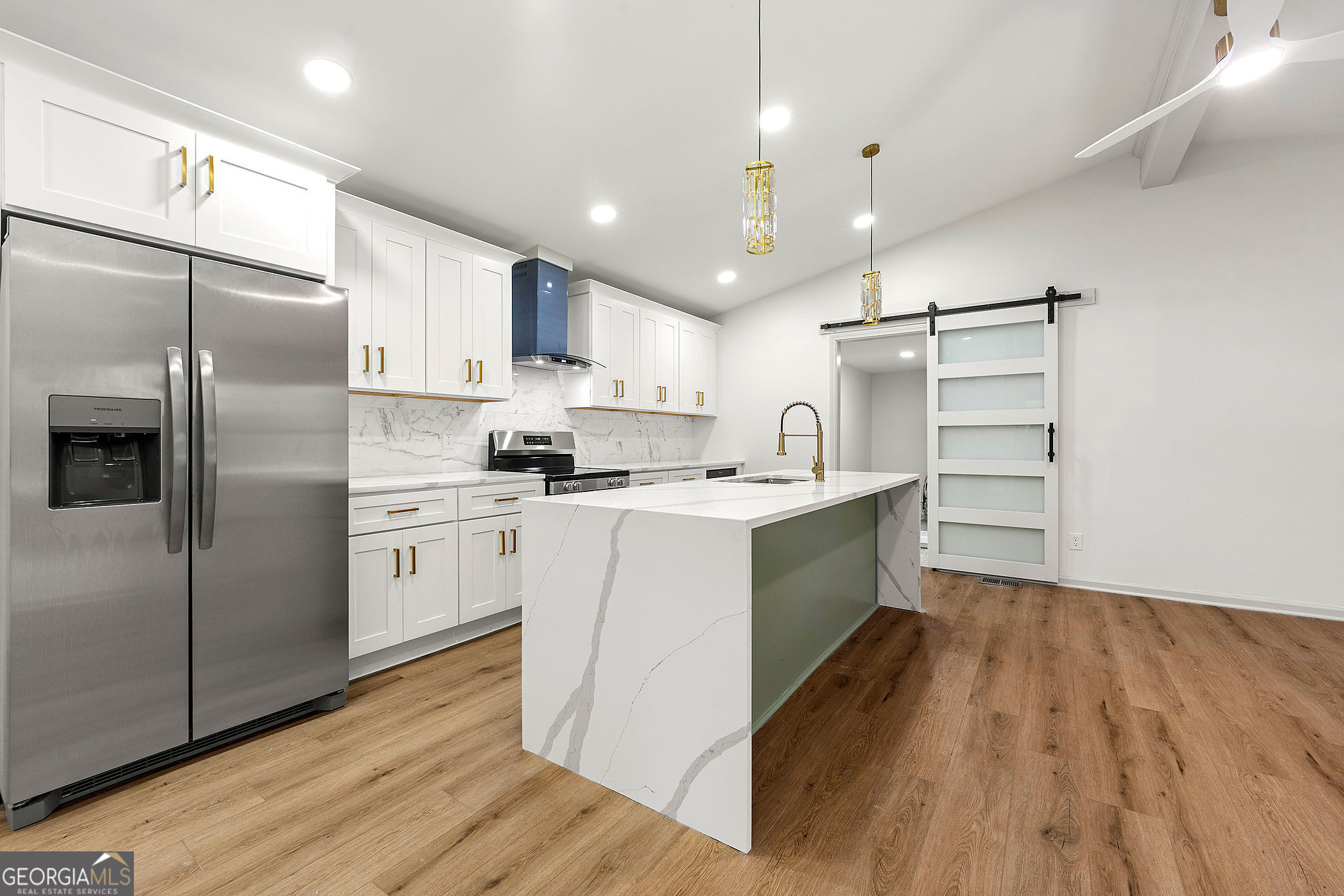 3130 Dove WAY