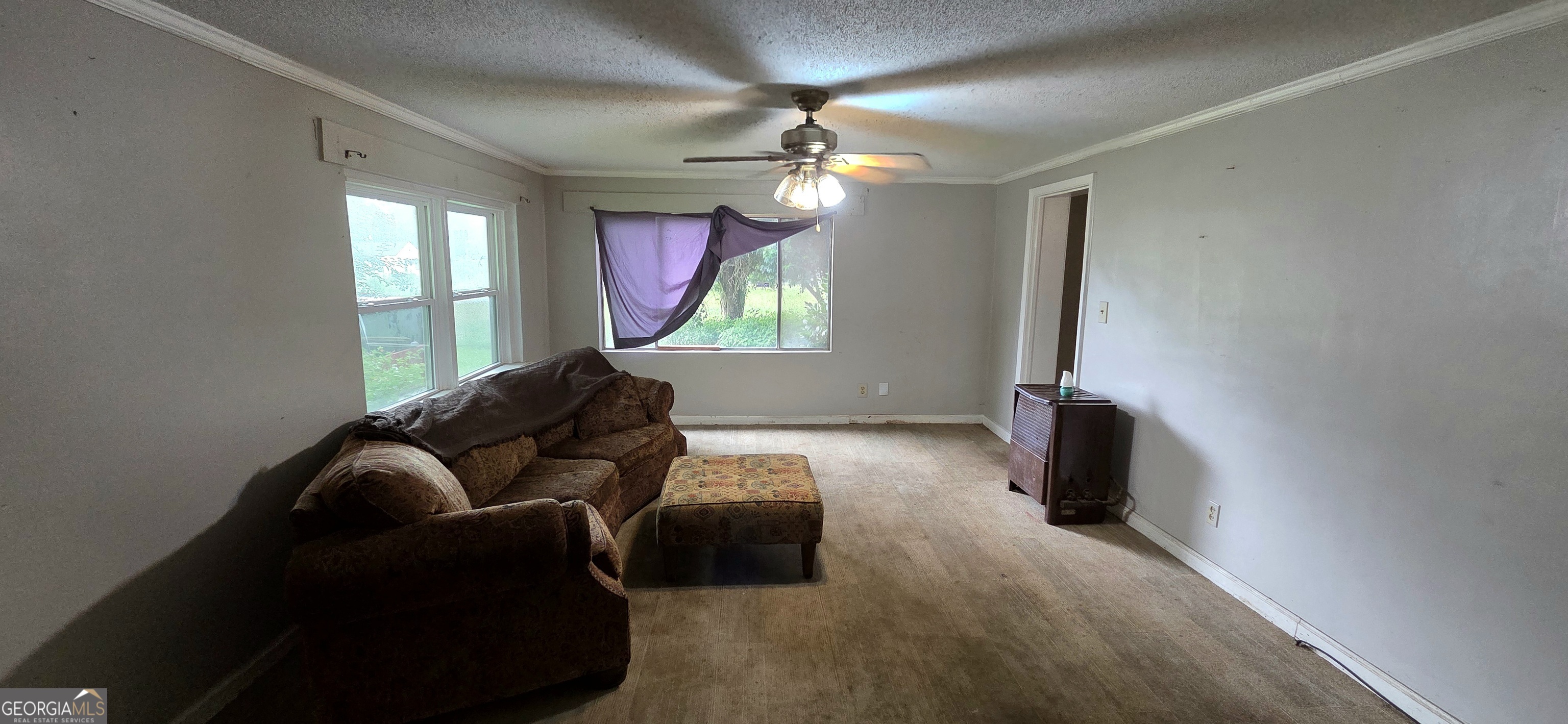 3861 Desoto DR
