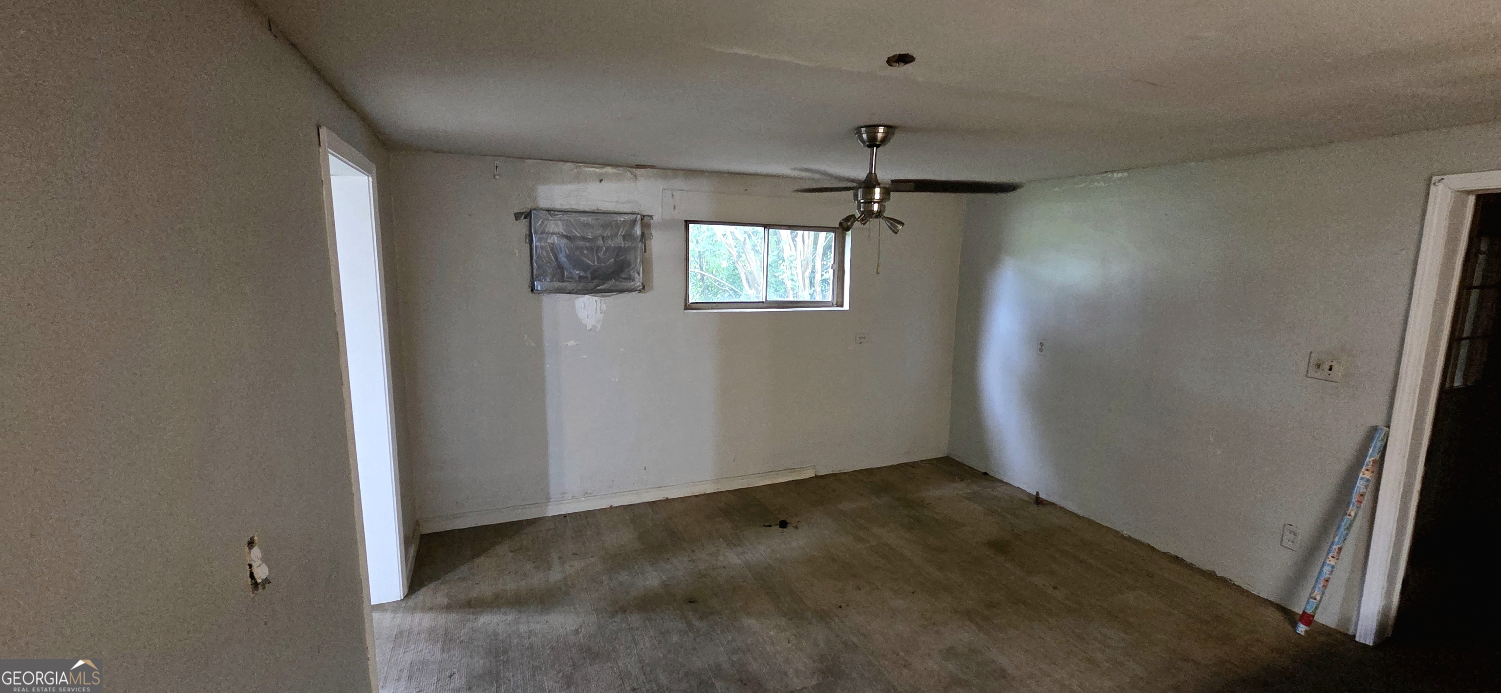 3861 Desoto DR