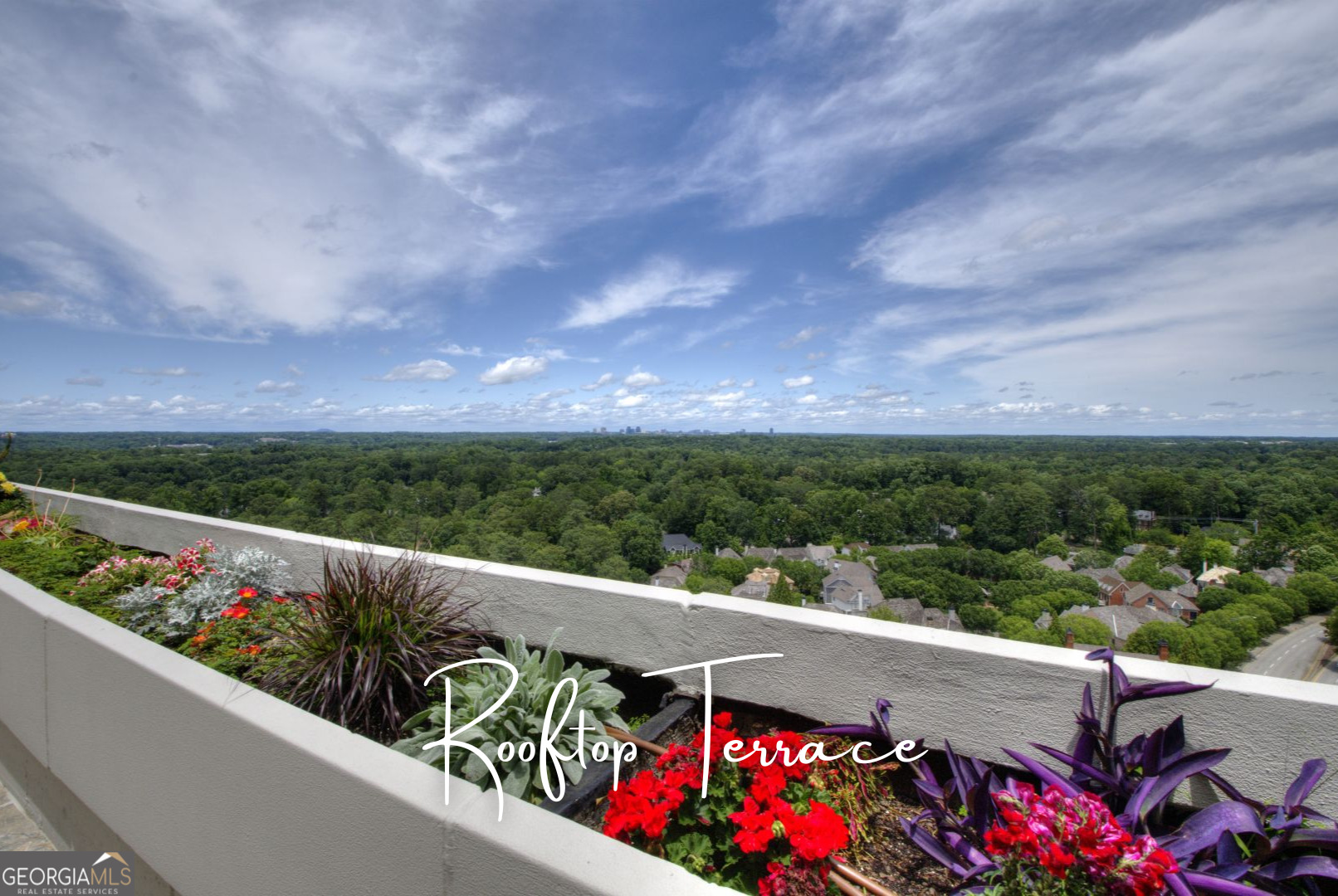 700 Park Regency PL NE 805