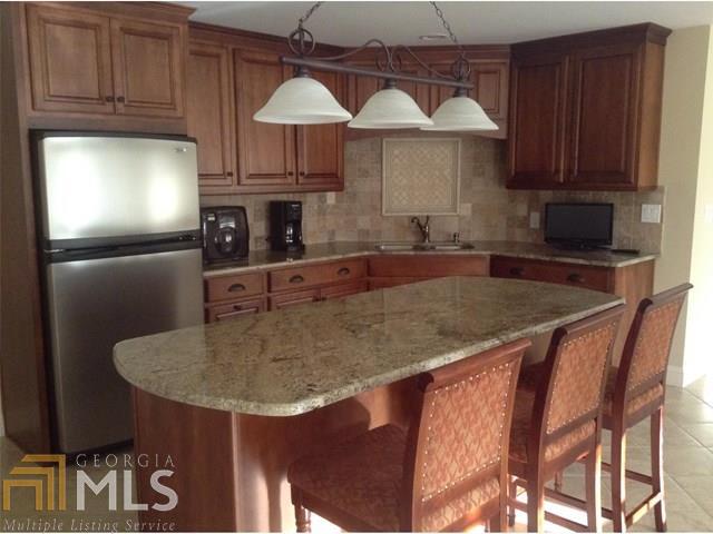 Crystal Lake Golf And Country Club - Residential