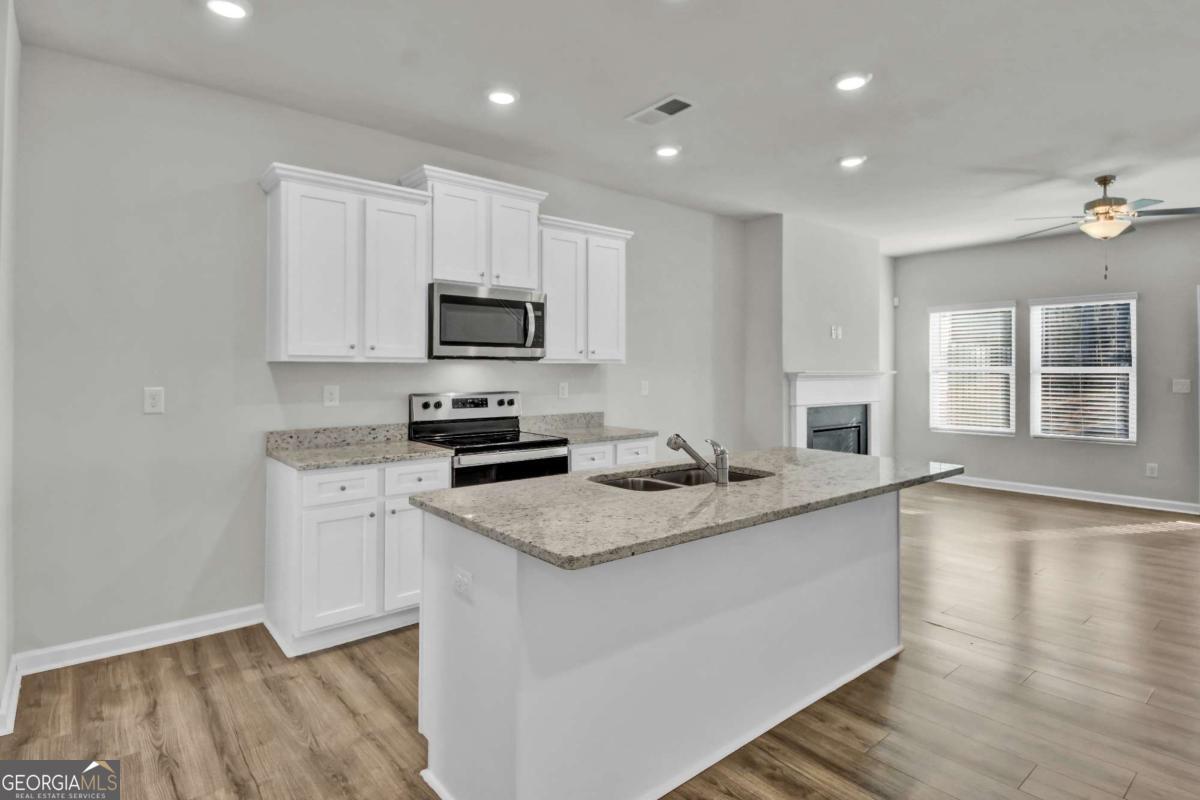 4336 Mallory CT 130
