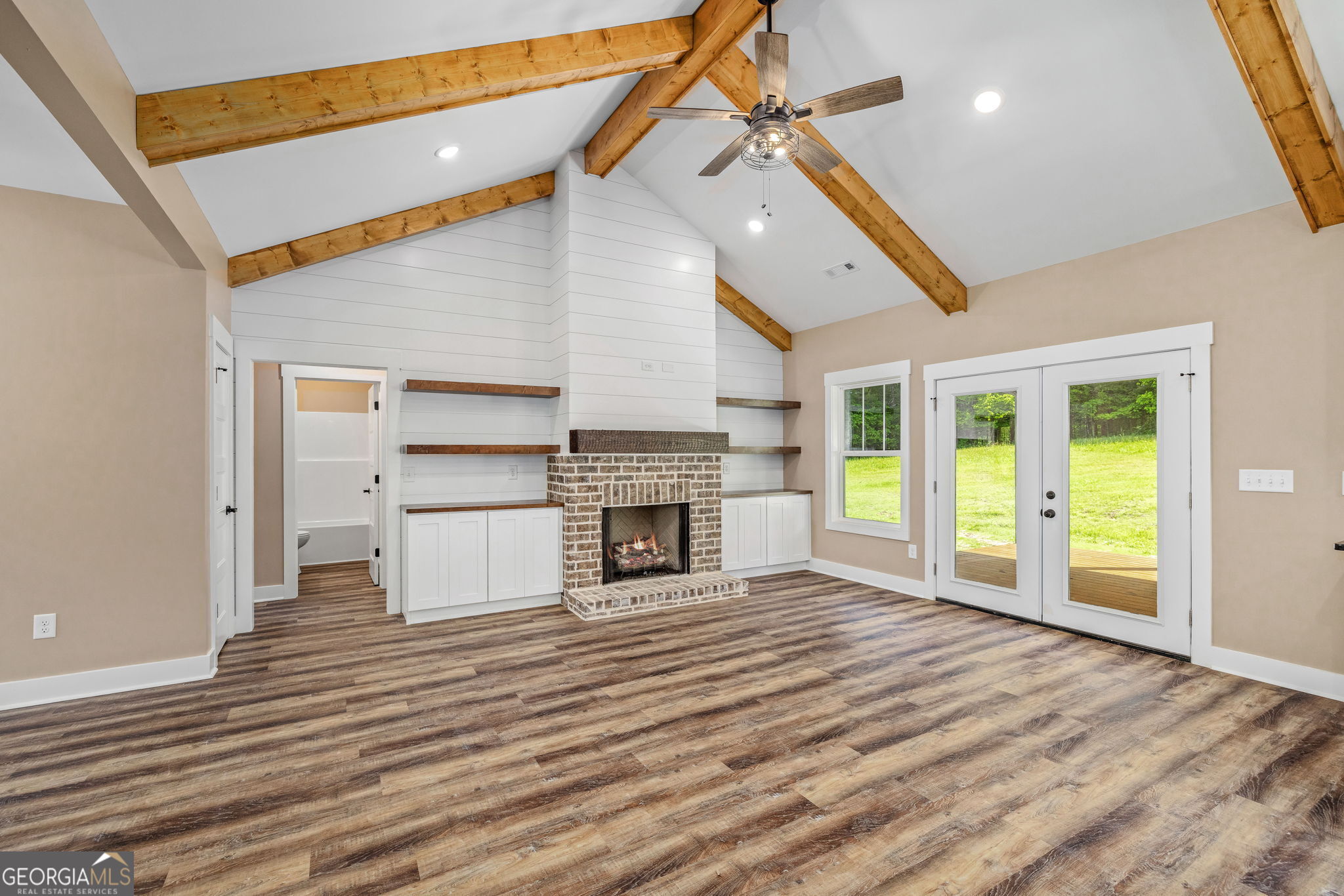 428 Oak Springs RD