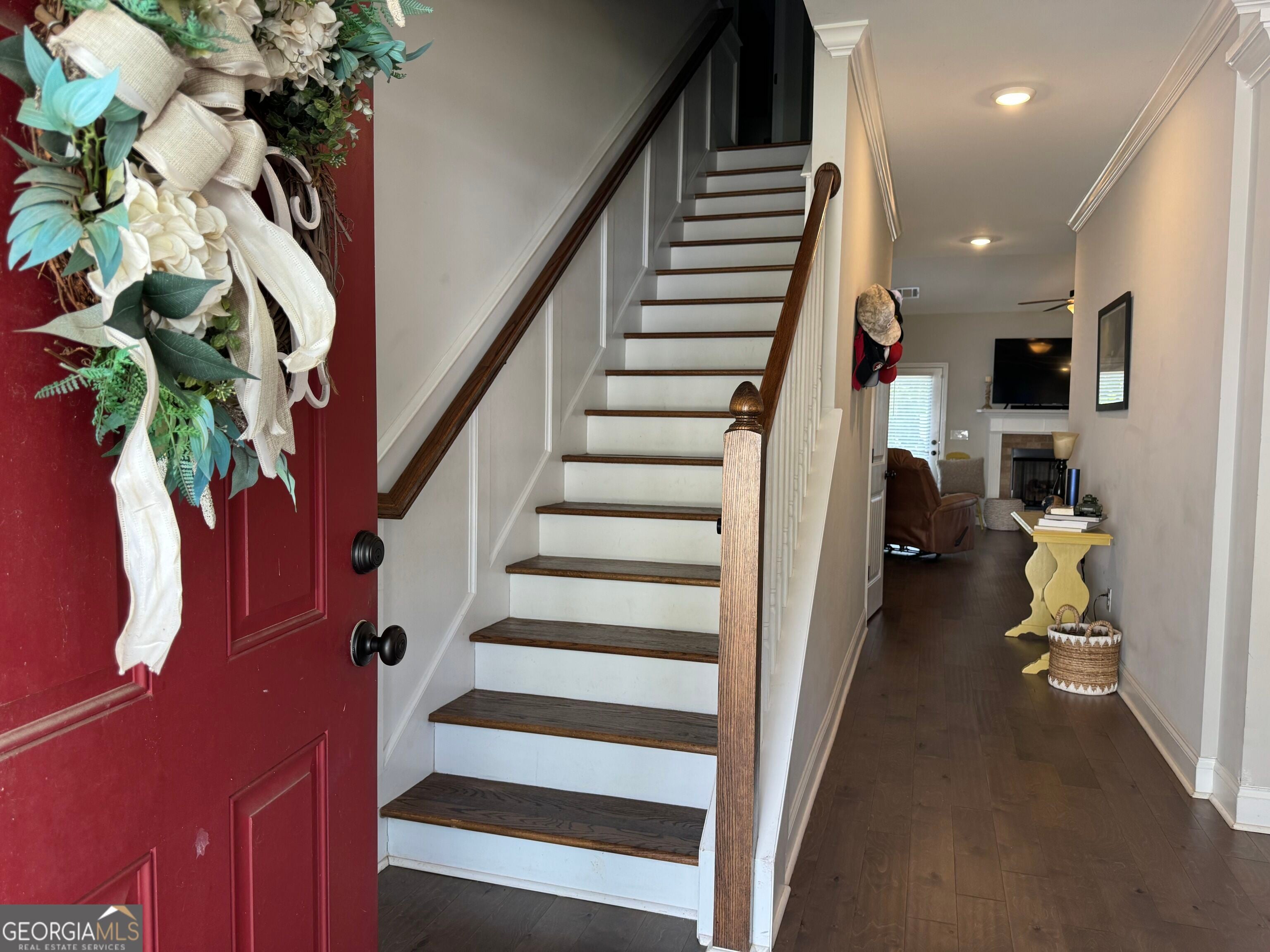 160 Orchard LN