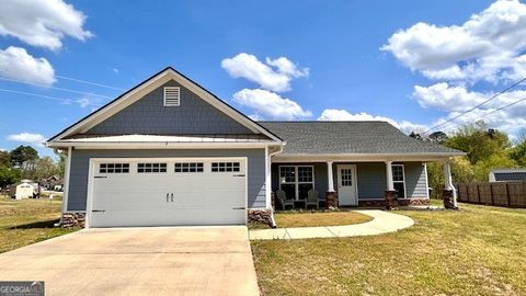 Photo of 4 Savannah Place NW, Rome, GA 30165 (MLS # 10723806)