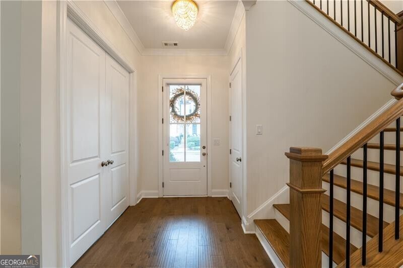 707 Hickory Hollow WALK