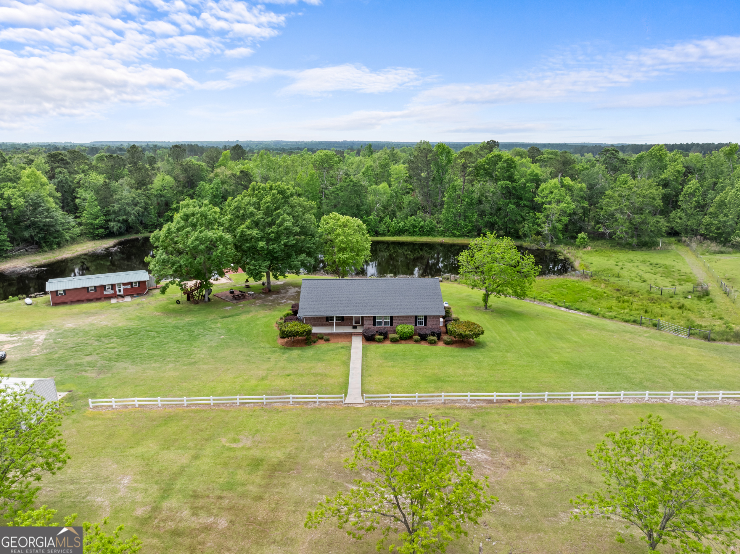 233 Clark RD
