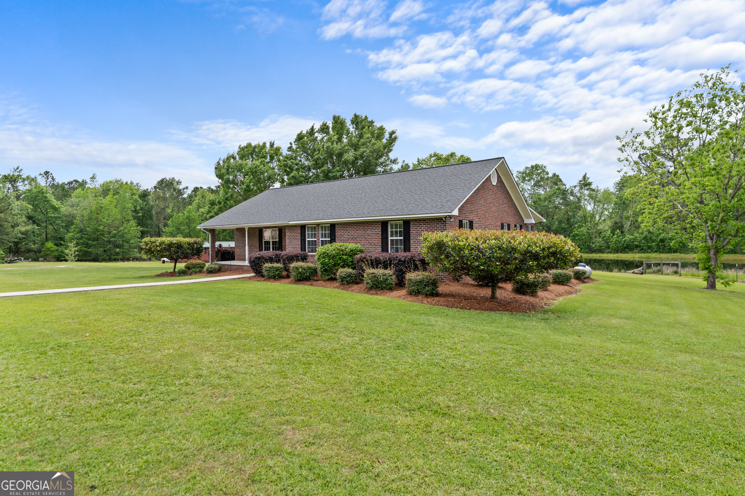 233 Clark RD