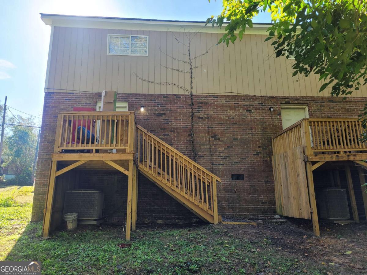 378 Cowan ST