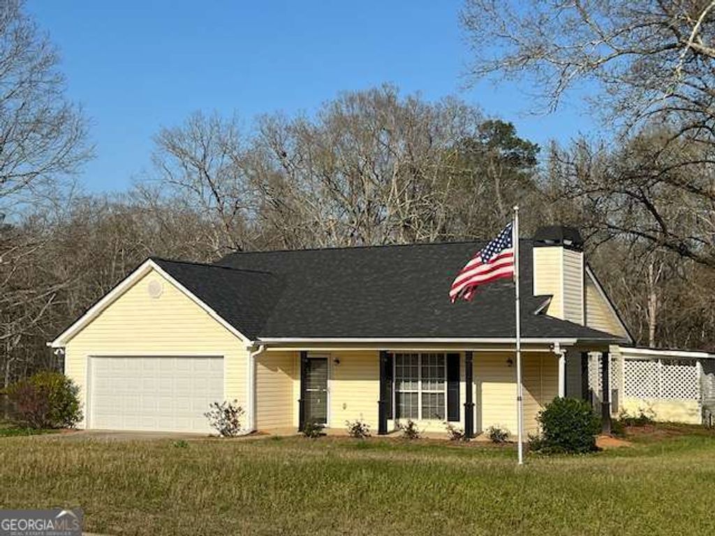 Photo of 328 Cattlemans Circle, Mcdonough, GA 30252 (MLS # 10768772)