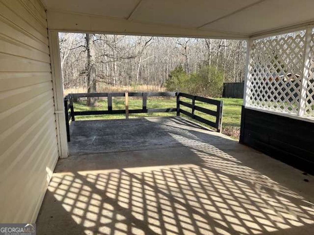 Photo of 328 Cattlemans Circle, Mcdonough, GA 30252 (MLS # 10768772)