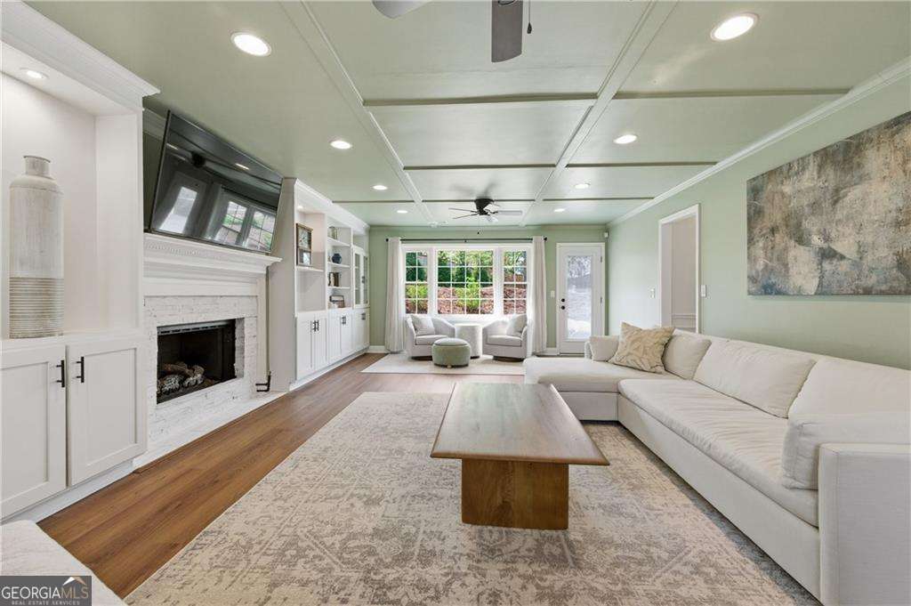 1474 Wood Thrush WAY