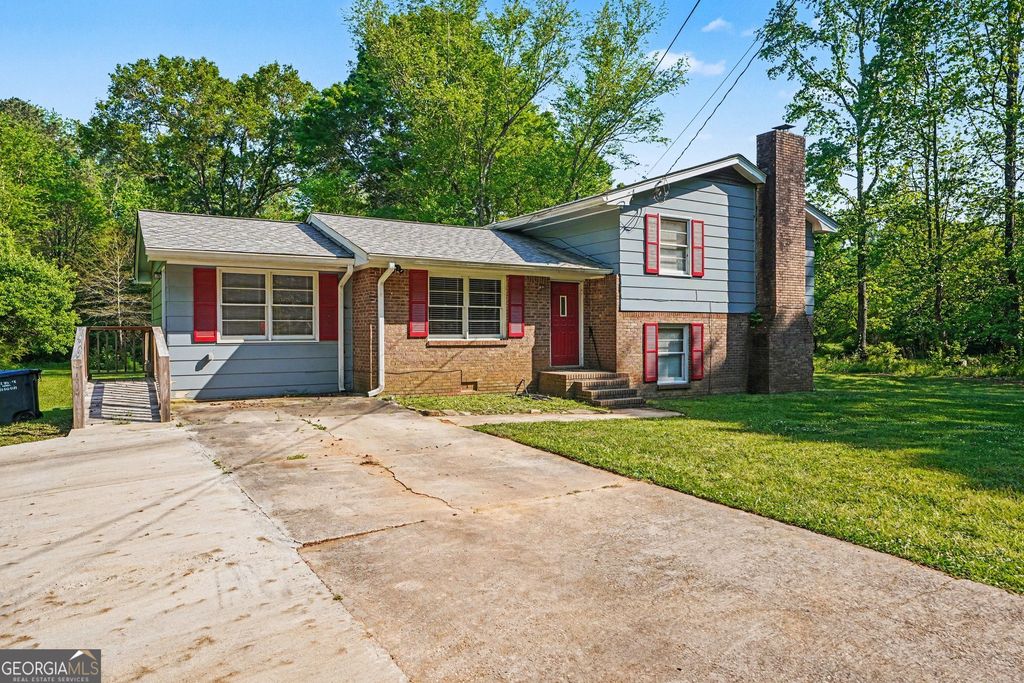 Photo of 603 Wisso Road, Griffin, GA 30223 (MLS # 10734282)