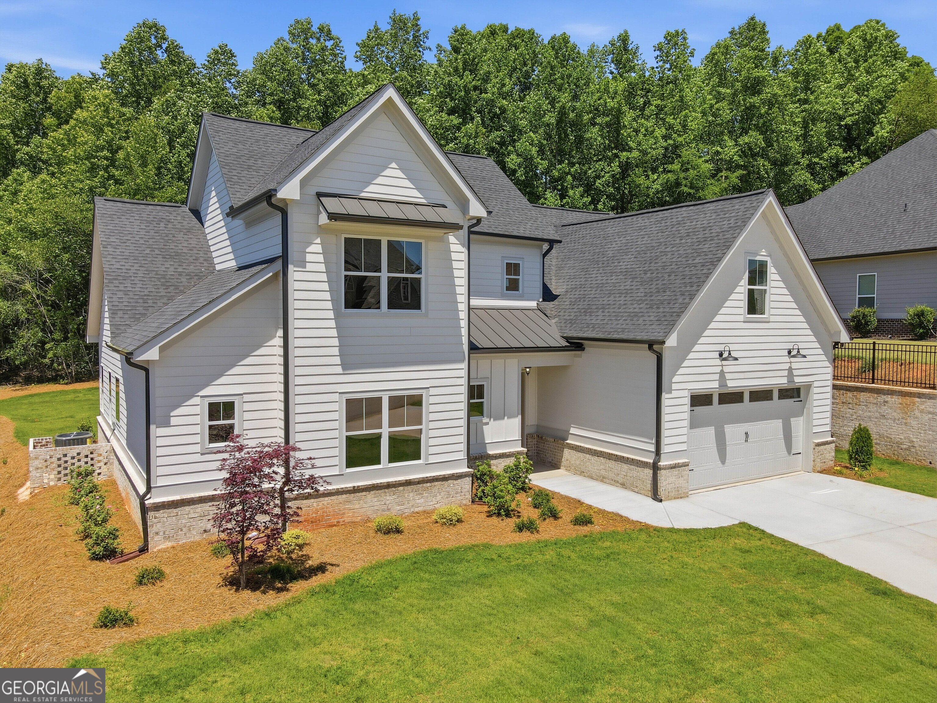 5832 Woodland Park CT